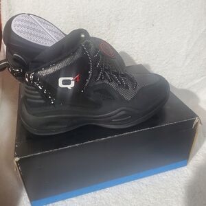 Men's Black Athletic Sneakers
